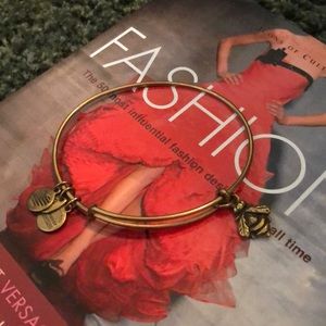 NWOT Alex and Ani Bumblebee Bracelet